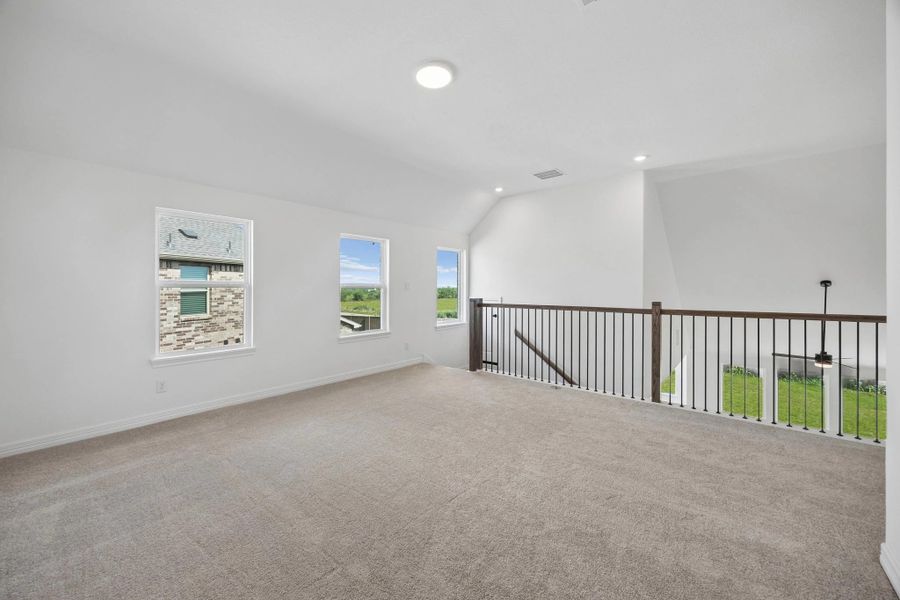 Spacious, unfurnished interior of a new home in Brookewater, Rosenberg (Image 18).