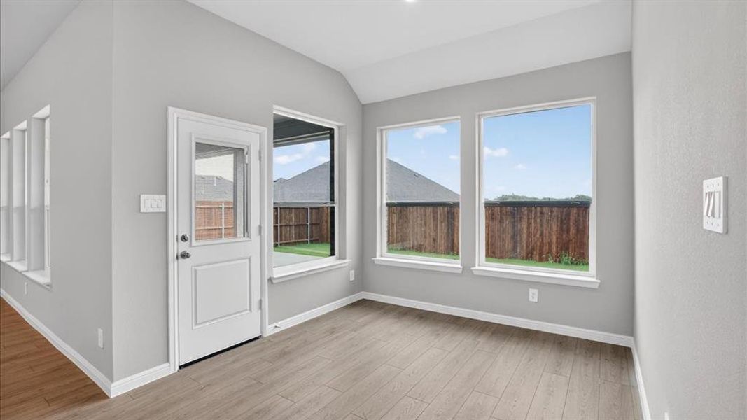 Spacious, unfurnished interior of a new home in , Grand Prairie (Image 25).