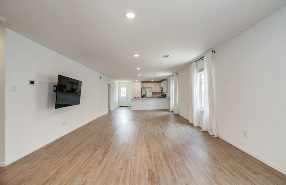 Spacious, unfurnished interior of a new home in Tavola: Cottage Collection, New Caney (Image 30).