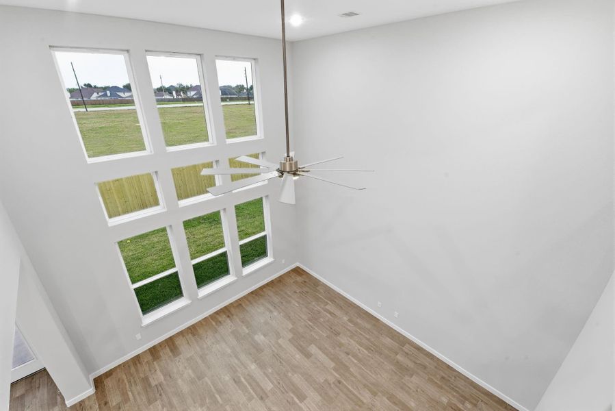 Spacious, unfurnished interior of a new home in , Fresno (Image 38).