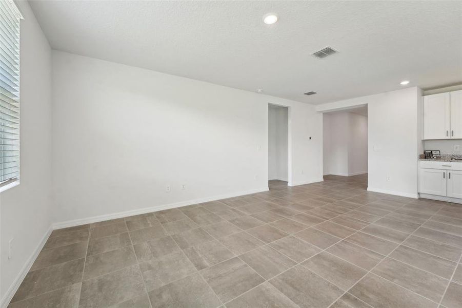 Spacious, unfurnished interior of a new home in , Brooksville (Image 16).