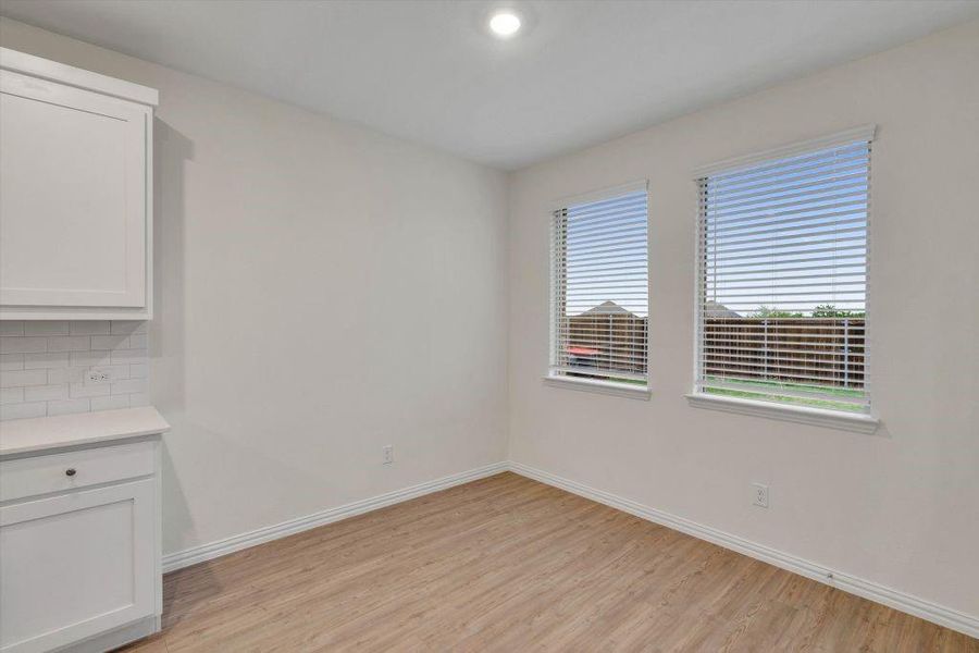 Spacious, unfurnished interior of a new home in , Anna (Image 28).