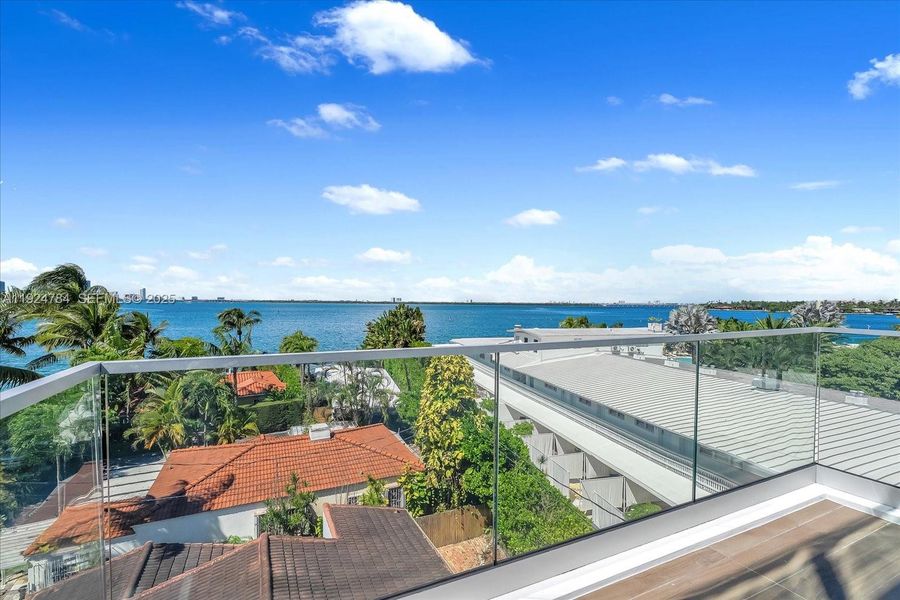 Image 38 of a home in . Image 38 of a home in .