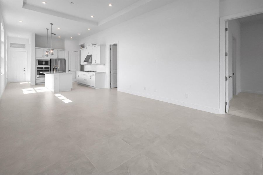 Image 15 of a home in Rivella.