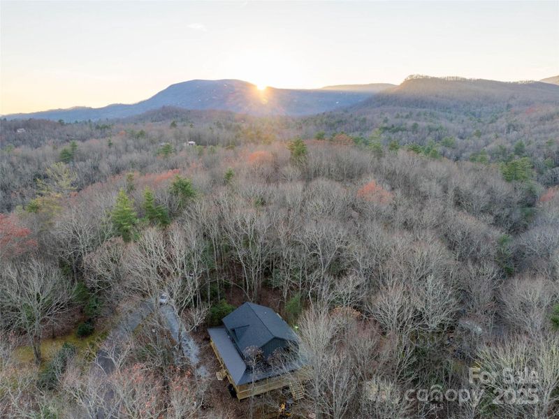 Image 33 of a home in . Image 33 of a home in .