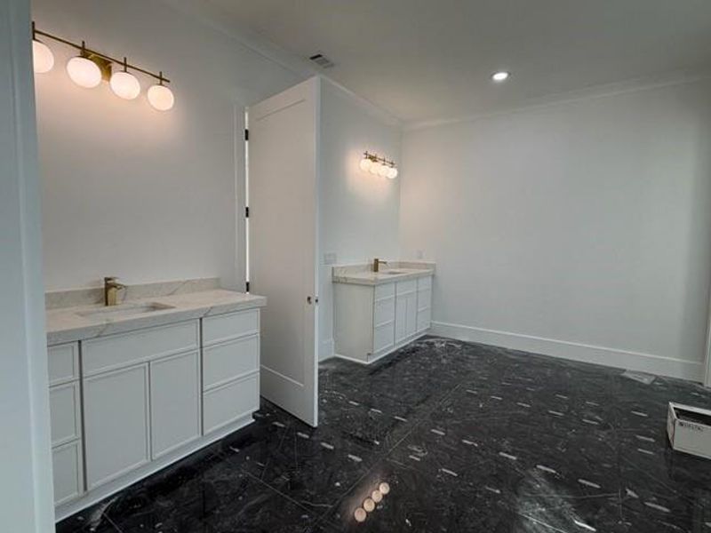 Image 13 of a home in .