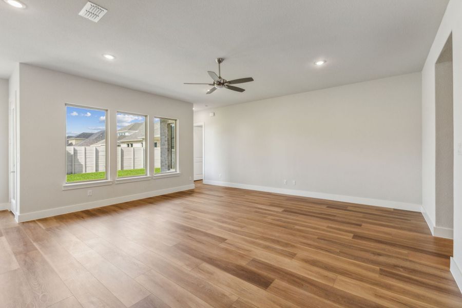 Representative unfurnished interior of a home built from the Sequoia by Centre Living Homes in Painted Tree Lakeside, McKinney (Image 21).