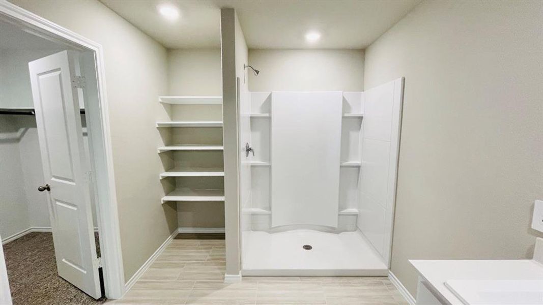 Furnished interior view inside a new home in Sunnycreek, Fort Worth (Image 7).