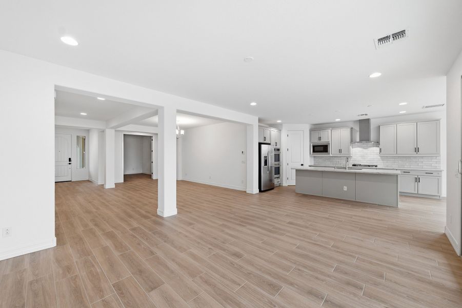 Spacious, unfurnished interior of a new home in Artisan at Asante, Surprise (Image 13).