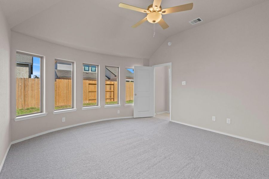 Spacious, unfurnished interior of a new home in Grand Central Park, Conroe (Image 23). Spacious, unfurnished interior of a new home in Grand Central Park, Conroe (Image 23).