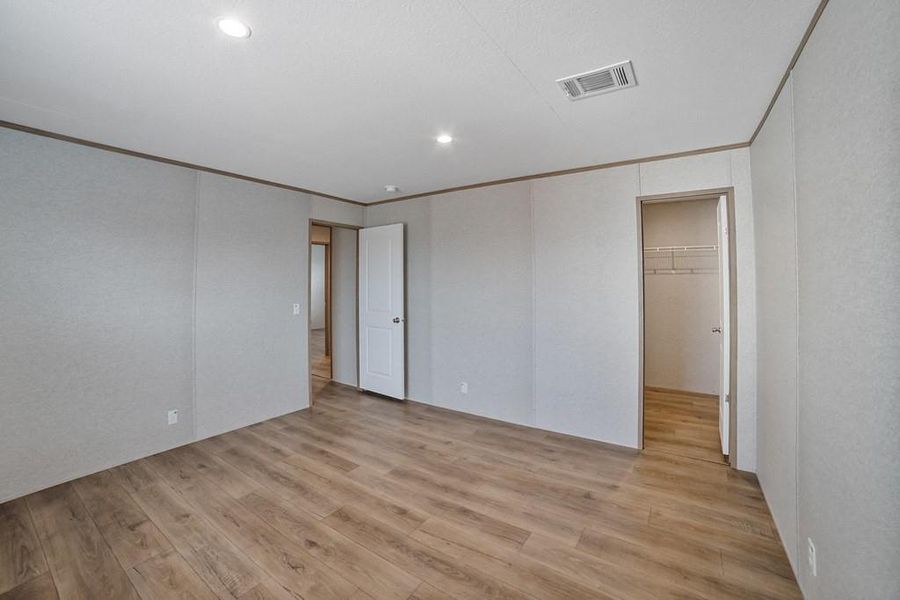 Spacious, unfurnished interior of a new home in , Poolville (Image 37).