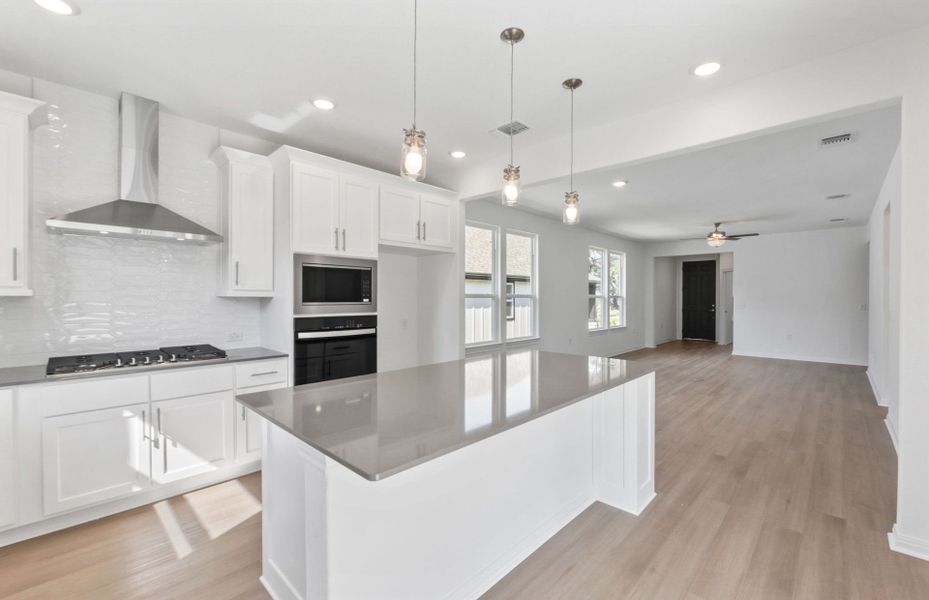 Furnished interior view inside a new home in Sun City Texas, Georgetown (Image 11). Furnished interior view inside a new home in Sun City Texas, Georgetown (Image 11).
