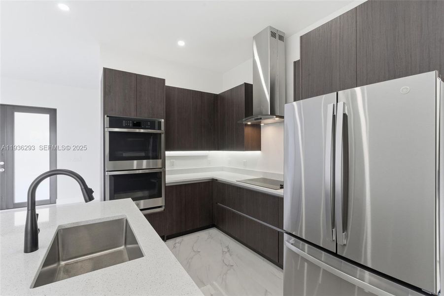 Furnished interior view inside a new home in , Cape Coral (Image 14).