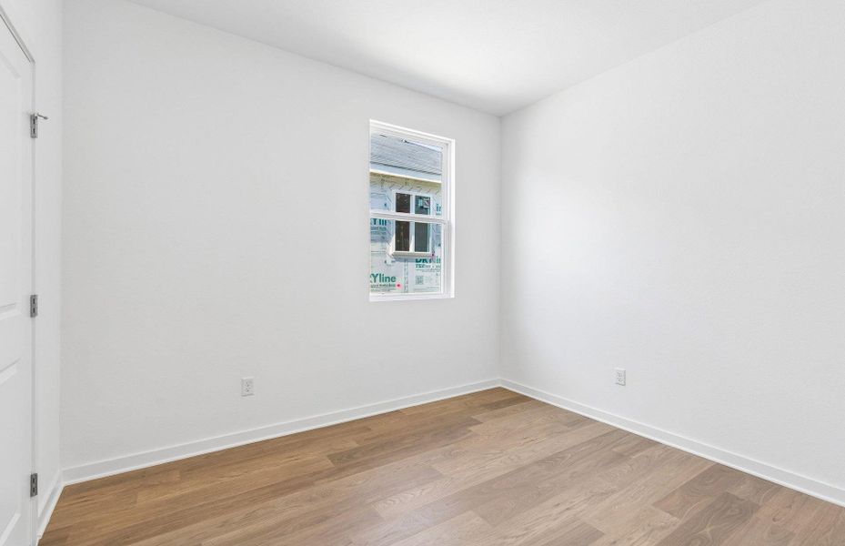 Spacious, unfurnished interior of a new home in Vantage, San Marcos (Image 18).