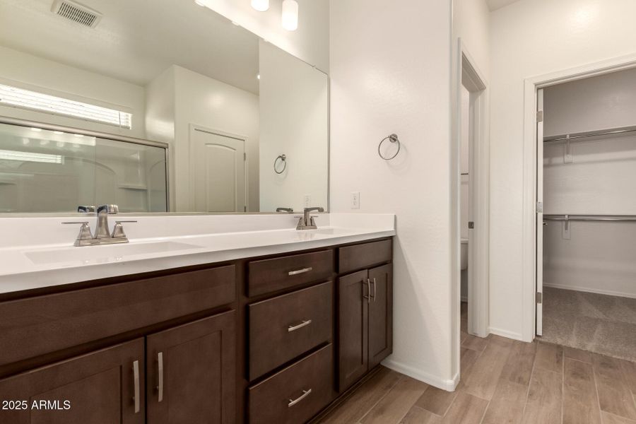 19 - Soft Wind 18253 19 - Soft Wind 18253