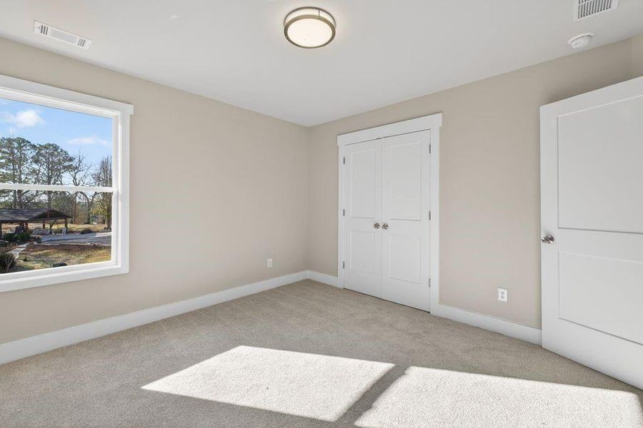 Spacious, unfurnished interior of a new home in , Flowery Branch (Image 54).