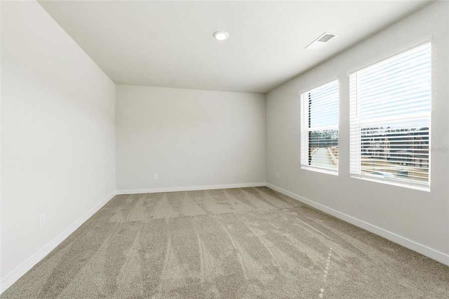 Spacious, unfurnished interior of a new home in Fern Dale, Fairburn (Image 27).