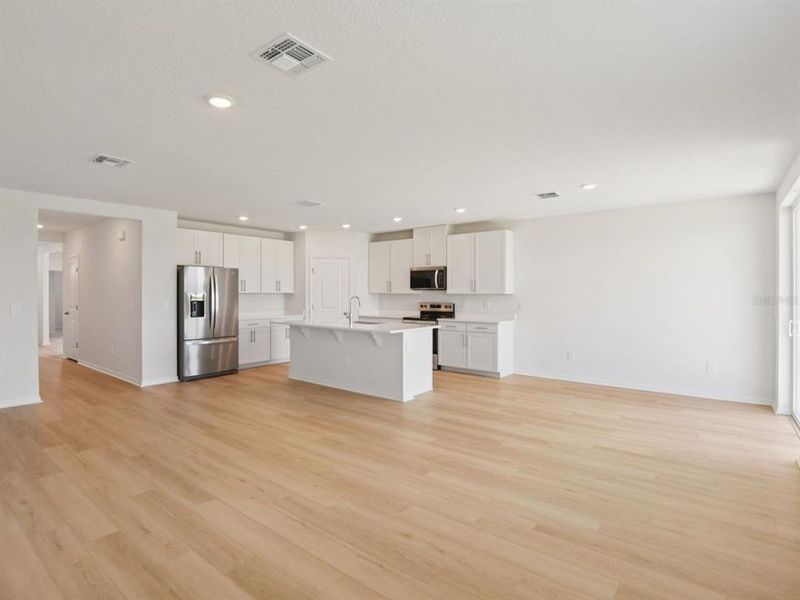 Spacious, unfurnished interior of a new home in Oakfield Trails - Classic Series, Parrish (Image 24).