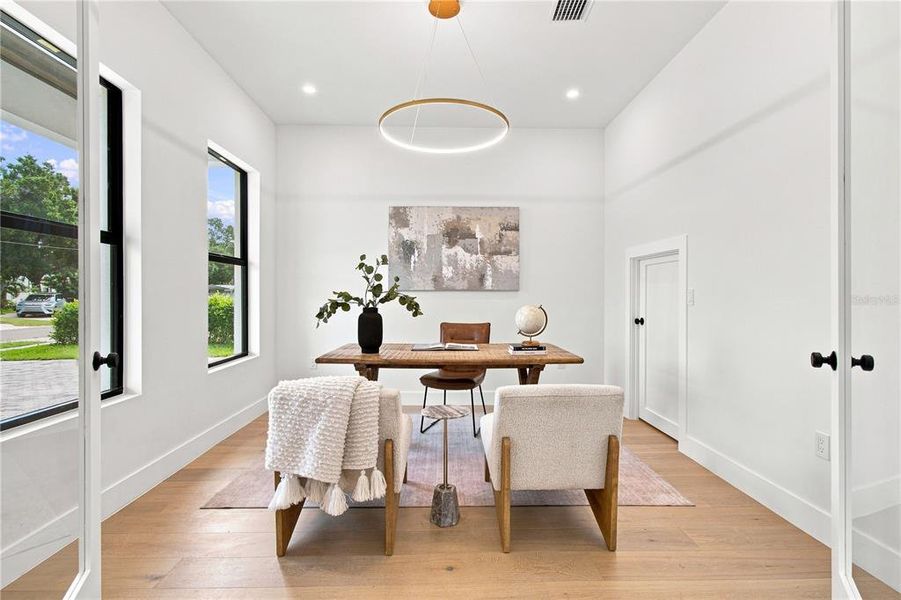 Furnished interior view inside a new home in , Tampa (Image 52).
