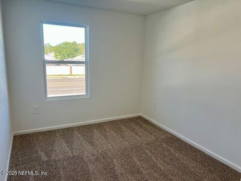 Spacious, unfurnished interior of a new home in , Middleburg (Image 22).