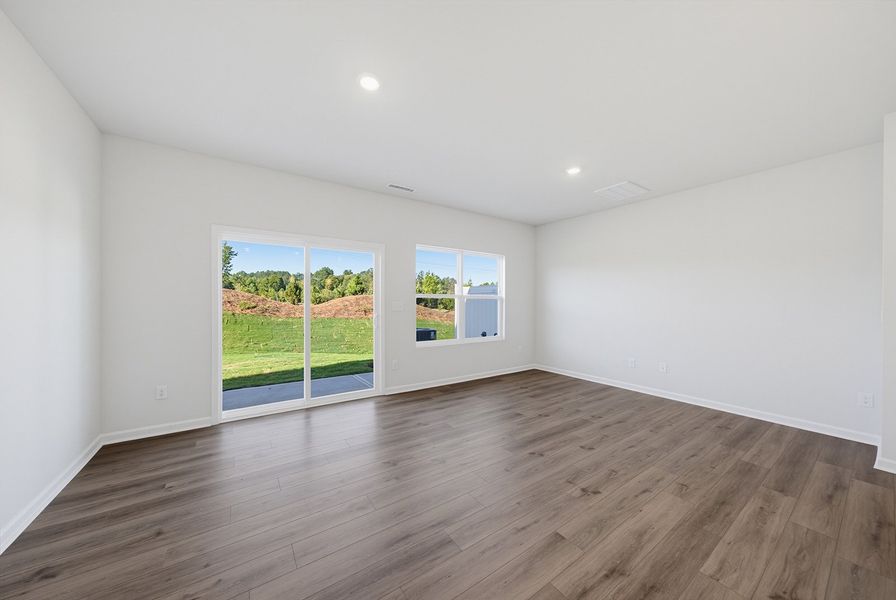 Spacious, unfurnished interior of a new home in Sweetbrier, Durham (Image 16).