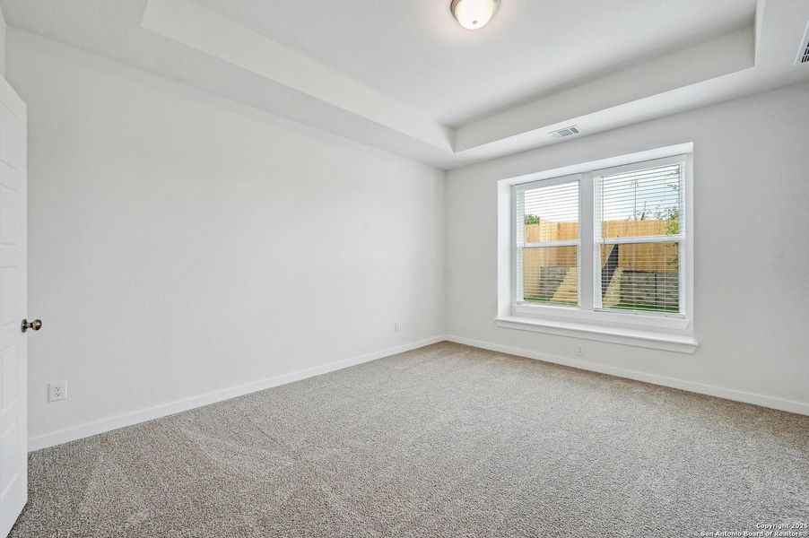 Spacious, unfurnished interior of a new home in Avondale, San Antonio (Image 12). Spacious, unfurnished interior of a new home in Avondale, San Antonio (Image 12).