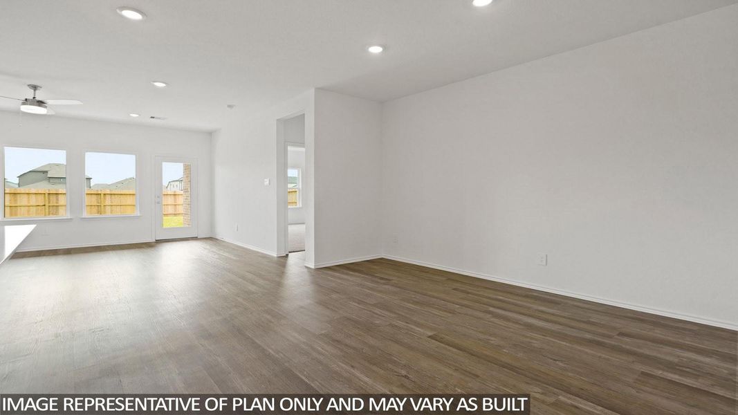 Spacious, unfurnished interior of a new home in Sunterra Lakes, Brookshire (Image 11). Spacious, unfurnished interior of a new home in Sunterra Lakes, Brookshire (Image 11).