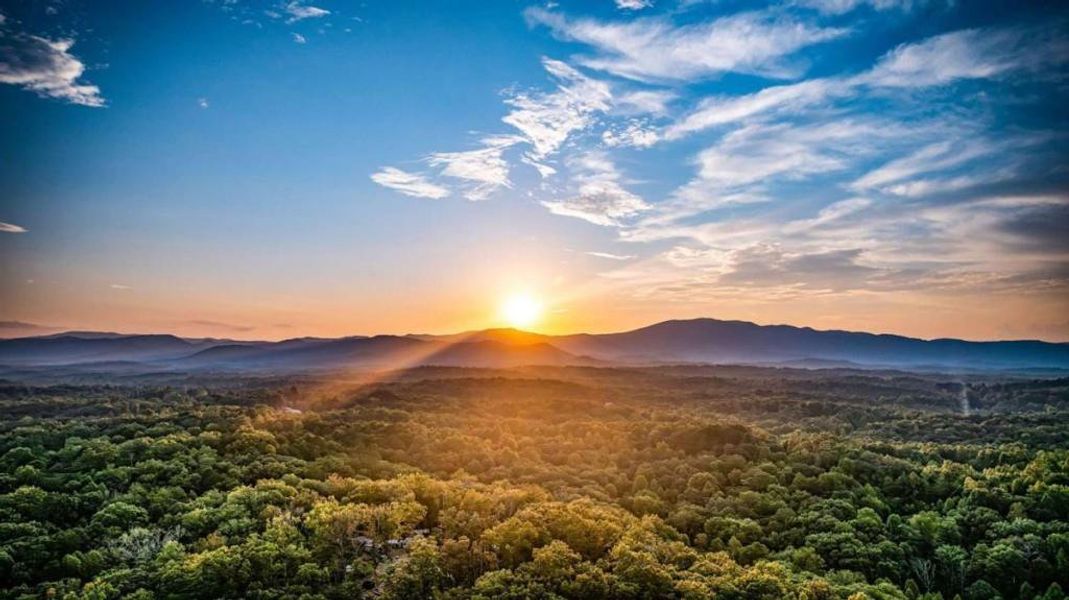 Natural landscape and outdoor views near  in McCaysville (Image 39).