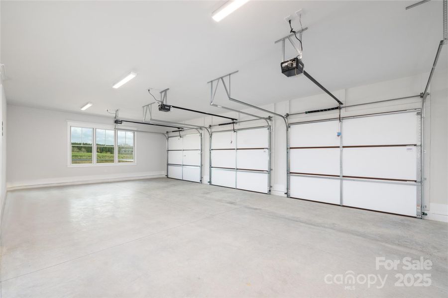 Image 43 of a home in .