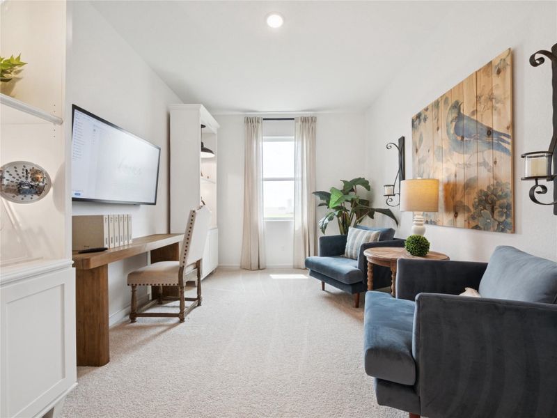 Convenient home office (*Photo not of actual home and used for illustration purposes only.) Convenient home office (*Photo not of actual home and used for illustration purposes only.)