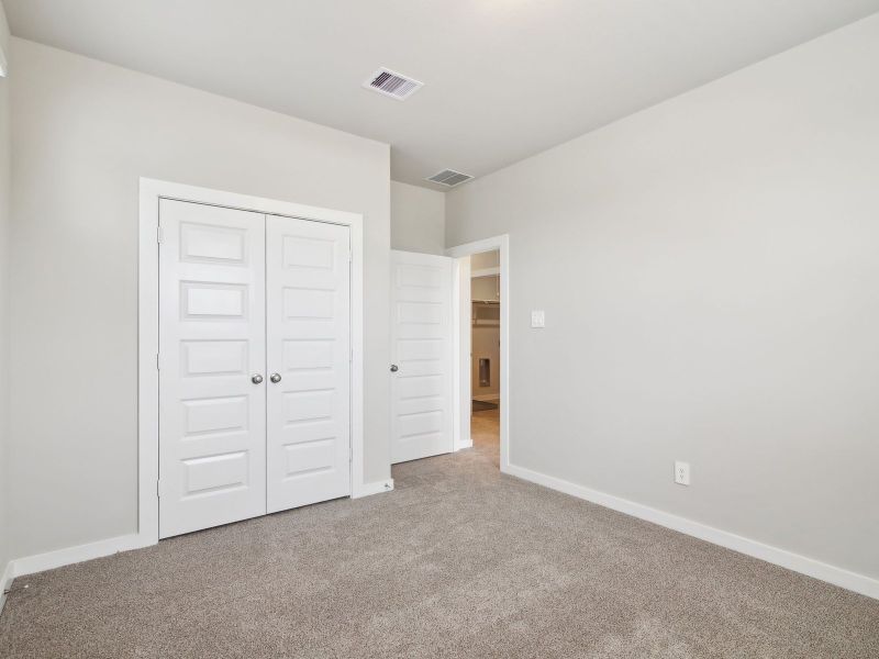 Spacious, unfurnished interior of a new home in Kemah Crossing - City Series, Kemah (Image 21). Spacious, unfurnished interior of a new home in Kemah Crossing - City Series, Kemah (Image 21).