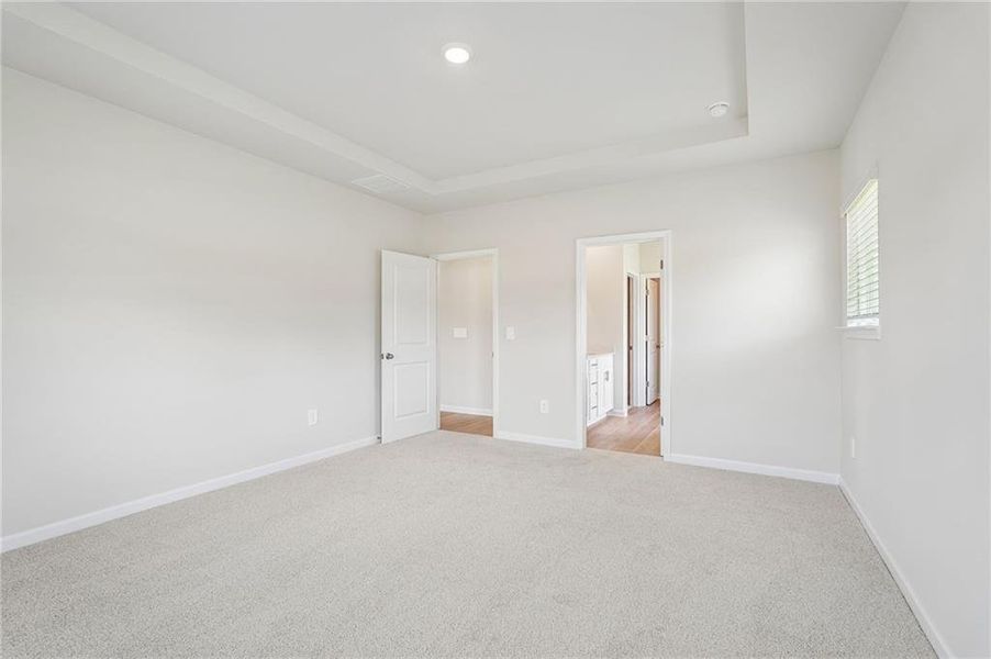 Spacious, unfurnished interior of a new home in Northwoods at Mirror Lake, Villa Rica (Image 45).