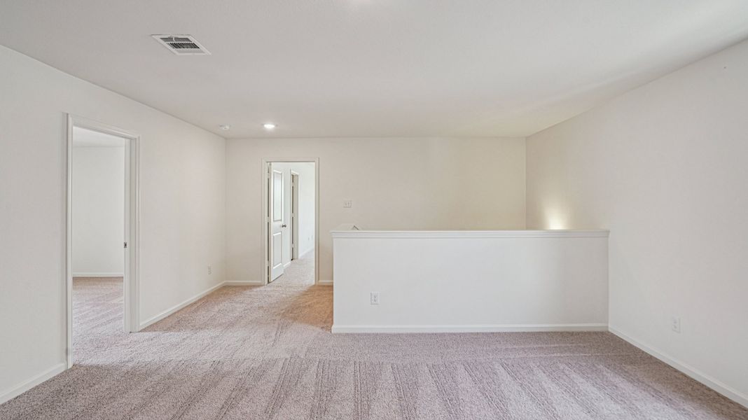 Representative unfurnished interior of a home built from the Pioneer by Starlight Homes in Sunrise at Arbor Ridge, La Vergne (Image 26).