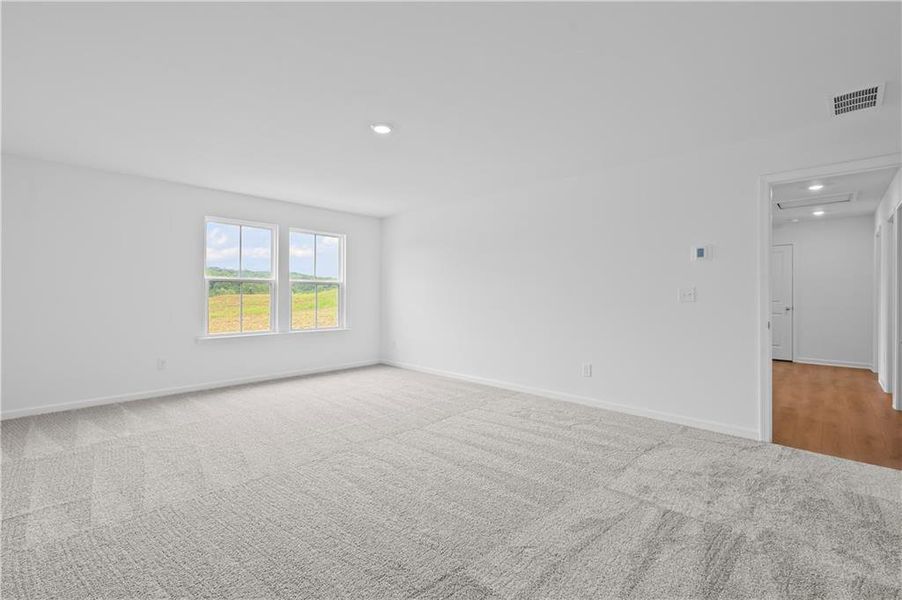 Spacious, unfurnished interior of a new home in Avery Ridge, Gainesville (Image 12).