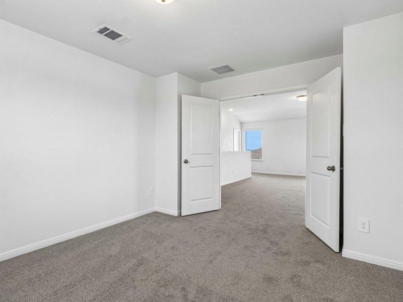 Photo is not of the actual home, but is an inspirational photo of builder’s model home and may depict options, furnishings, and/or decorator features that are not included Photo is not of the actual home, but is an inspirational photo of builder’s model home and may depict options, furnishings, and/or decorator features that are not included