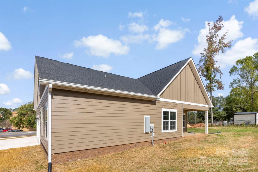 Image 42 of a home in . Image 42 of a home in .