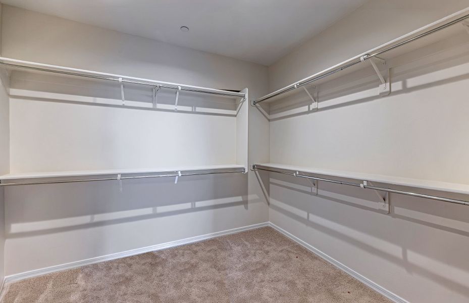 Spacious, unfurnished interior of a new home in Vistoso Canyon Estates, Oro Valley (Image 12).