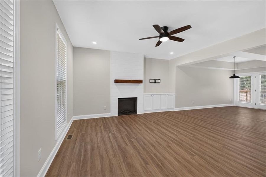 Spacious, unfurnished interior of a new home in , Monroe (Image 29).
