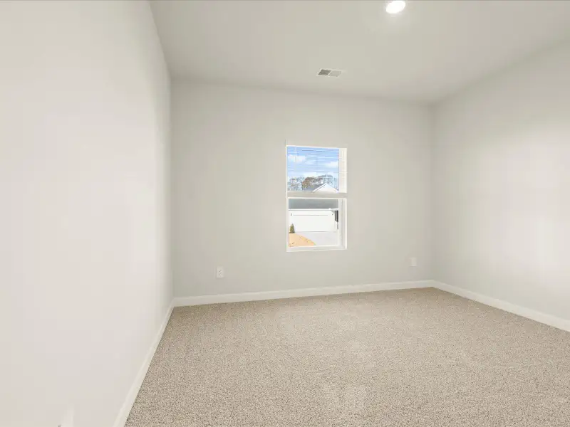 Spacious, unfurnished interior of a new home in Shiloh Valley, Piedmont (Image 16).