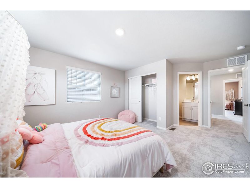 Furnished interior view inside a new home in Thompson River Ranch, Johnstown (Image 11).