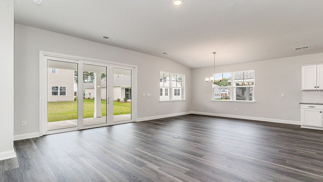 Spacious, unfurnished interior of a new home in The Preserve at Shaftesbury Glen, Conway (Image 12).