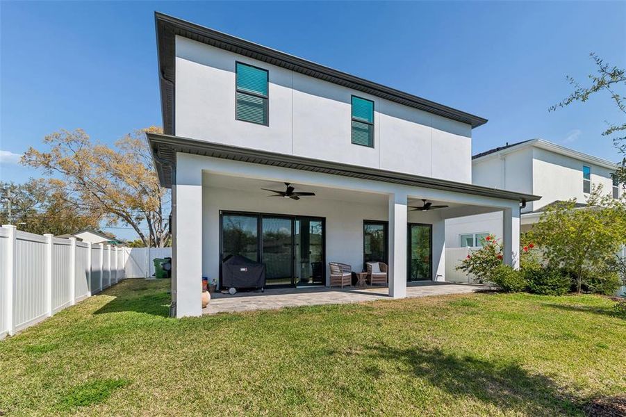 Exterior details and patio area of a home in , Tampa (Image 22).