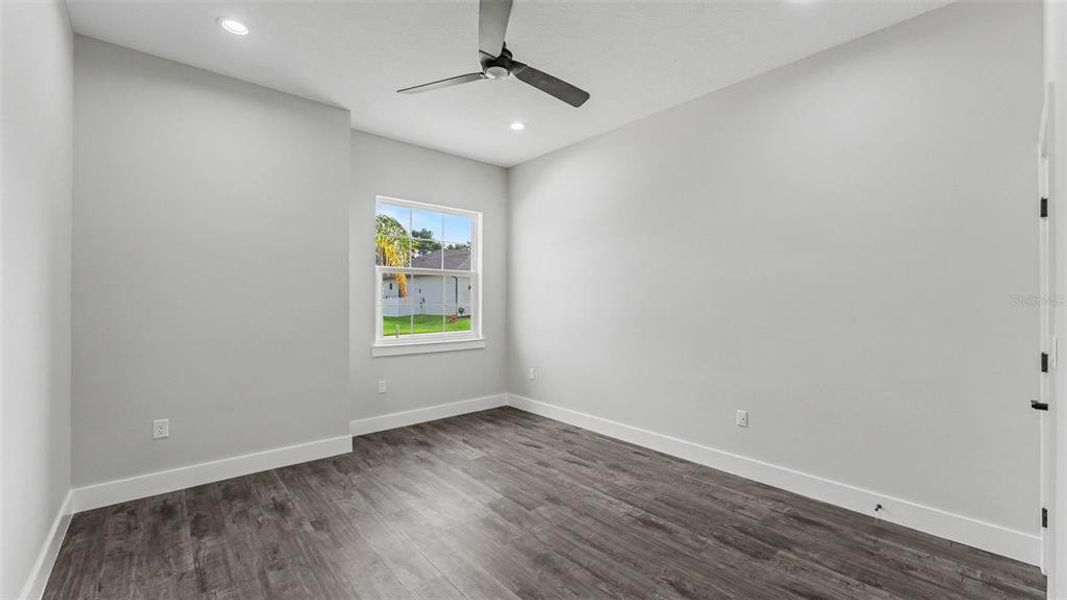 Spacious, unfurnished interior of a new home in , Lakeland (Image 47).