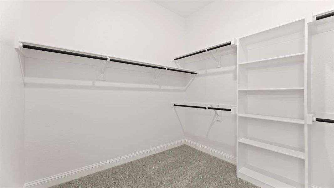 18. 776 Tawny Turn - Closet 18. 776 Tawny Turn - Closet