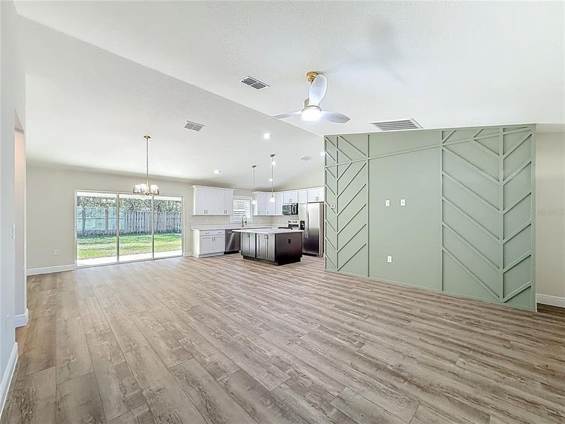 Spacious, unfurnished interior of a new home in , Ocala (Image 38).