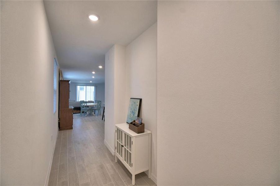 Spacious, unfurnished interior of a new home in Hammock Reserve - Signature Series, Haines City (Image 18). Spacious, unfurnished interior of a new home in Hammock Reserve - Signature Series, Haines City (Image 18).