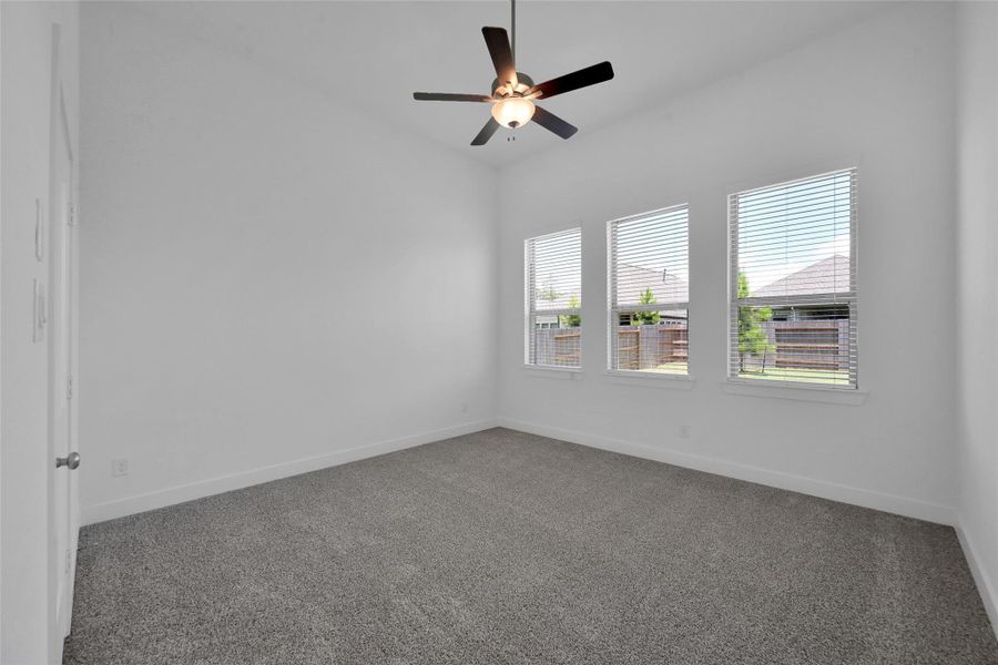 Spacious, unfurnished interior of a new home in Evergreen, Conroe (Image 28). Spacious, unfurnished interior of a new home in Evergreen, Conroe (Image 28).
