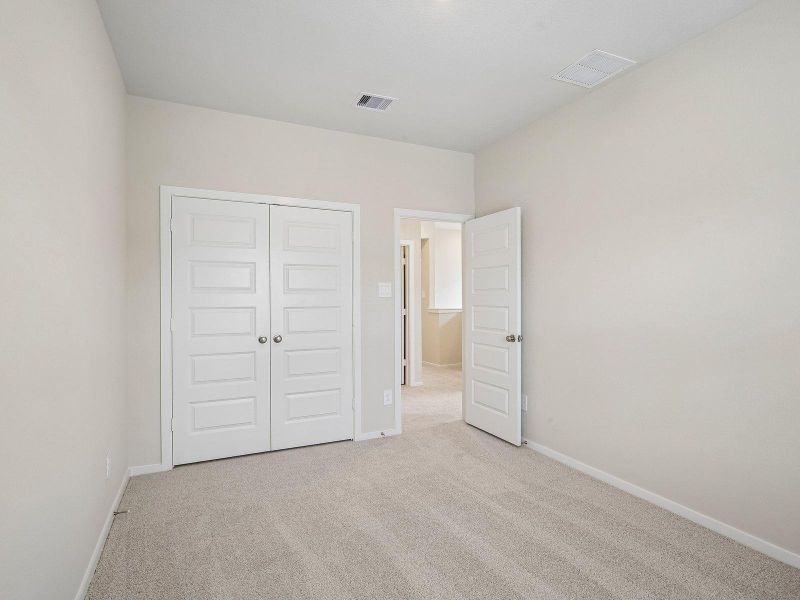 Spacious, unfurnished interior of a new home in Parkway Commons - City Series, Missouri City (Image 21). Spacious, unfurnished interior of a new home in Parkway Commons - City Series, Missouri City (Image 21).