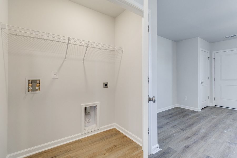 Spacious, unfurnished interior of a new home in Haynes Park, Columbia (Image 20).