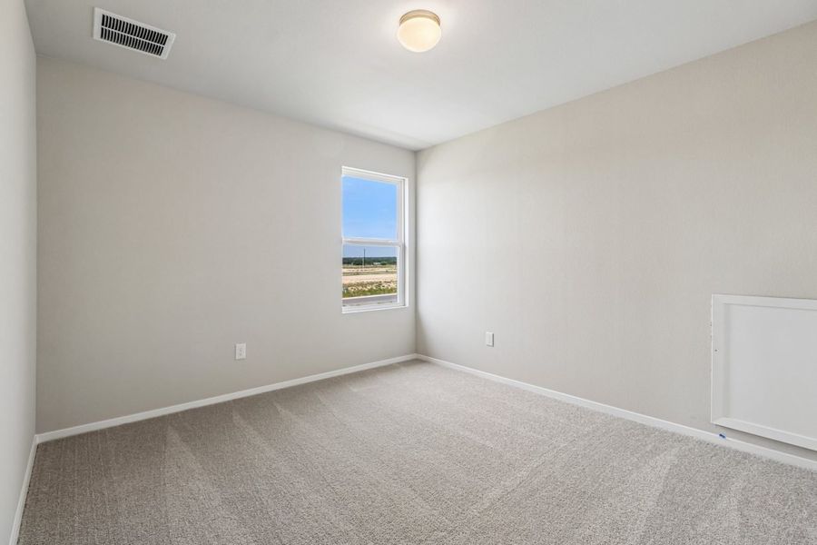 Spacious, unfurnished interior of a new home in Cascade, Liberty Hill (Image 20).